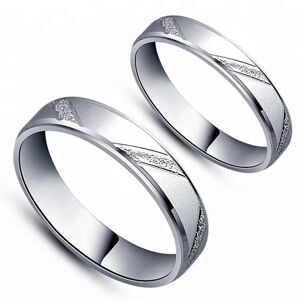 OLIVIE Snubní prsten ze stříbra 3643 Velikost prstenů: 8 (EU: 57-58) Ag 925; ≤< 3,1 g.