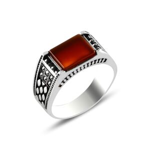 OLIVIE Pánský stříbrný prsten ČERVENÝ ACHÁT 5701 Velikost prstenů: 11 (EU: 65-67) Ag 925; ≤7 g.