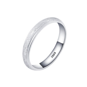 OLIVIE Pánský stříbrný prsten STRIPES 7474 Velikost prstenů: 10 (EU: 62-64) Ag 925; ≤2,6 g.
