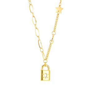 Ocelový náhrdelník ve zlaté barvě - dírkový zámek, hvězdičky, kulatá a oválná očka