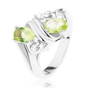 Prsten ve stříbrném odstínu, lesklá dvojitá spirála, světle zelené a čiré zirkony - Velikost: 52