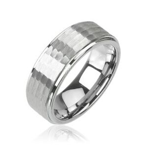 Prsten z wolframu stříbrné barvy, broušený vzor, 8 mm - Velikost: 49