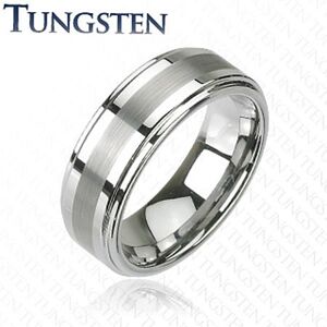 Prsten z wolframu v tmavě šedém lesklém odstínu, broušený středový pás, 8 mm - Velikost: 68